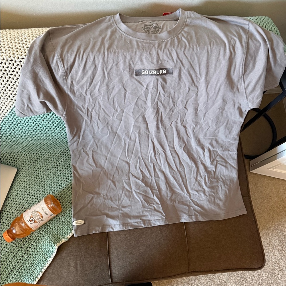 SOIZBURG Light Gray Men's Short Sleeve Tee